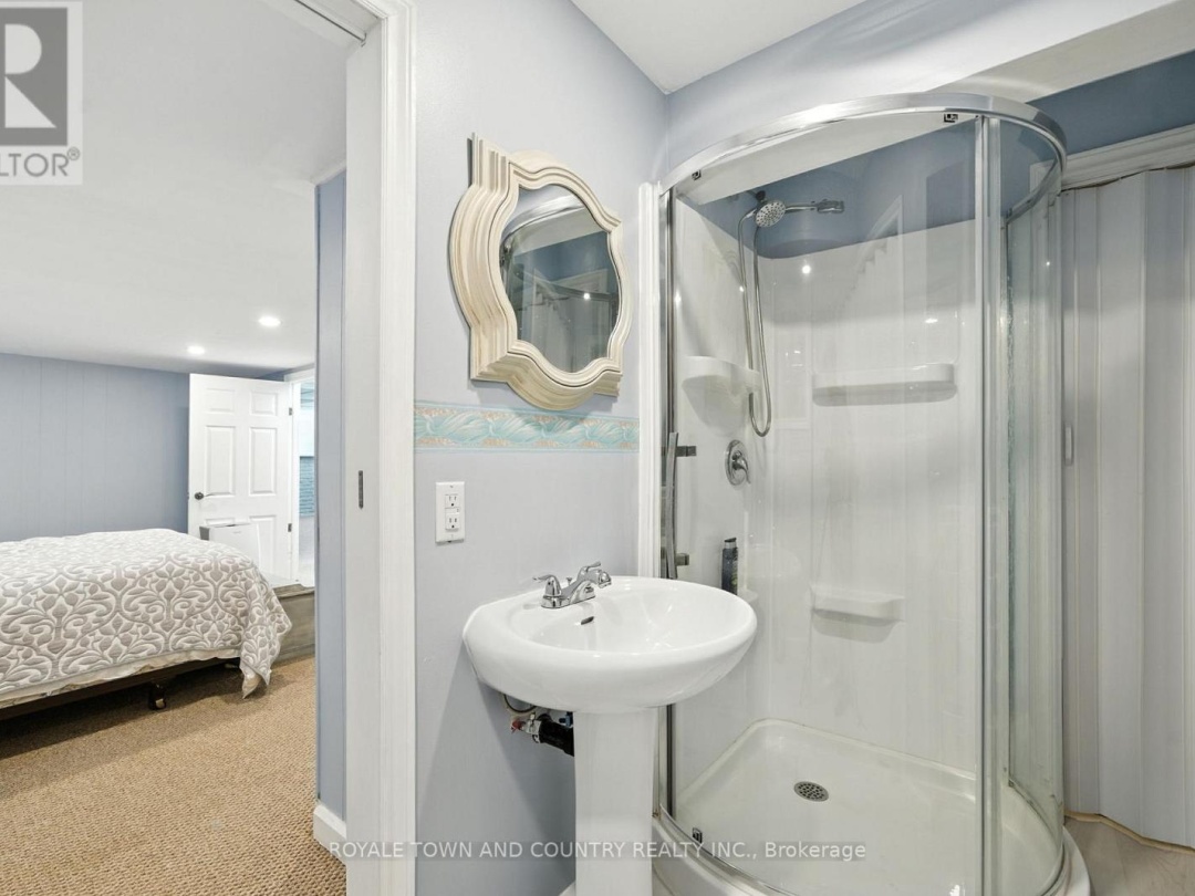 128 PEARNS ROAD, 