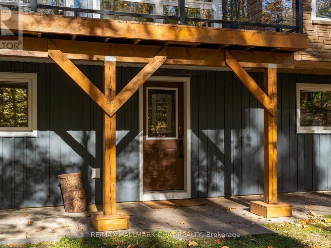 1 IROQUOIS RIDGE,