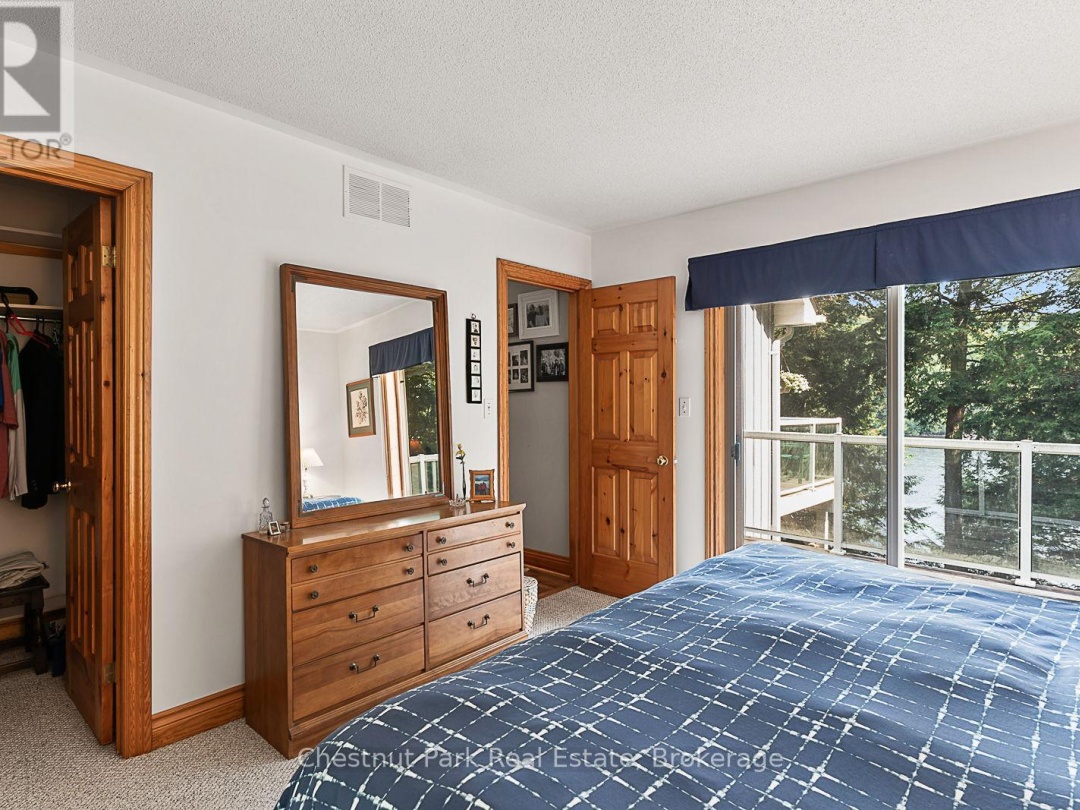 1003 Arnott Lane, Redstone Lake