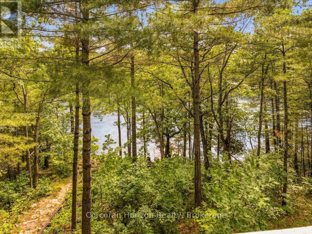 78 TAYLOR ISLAND, 