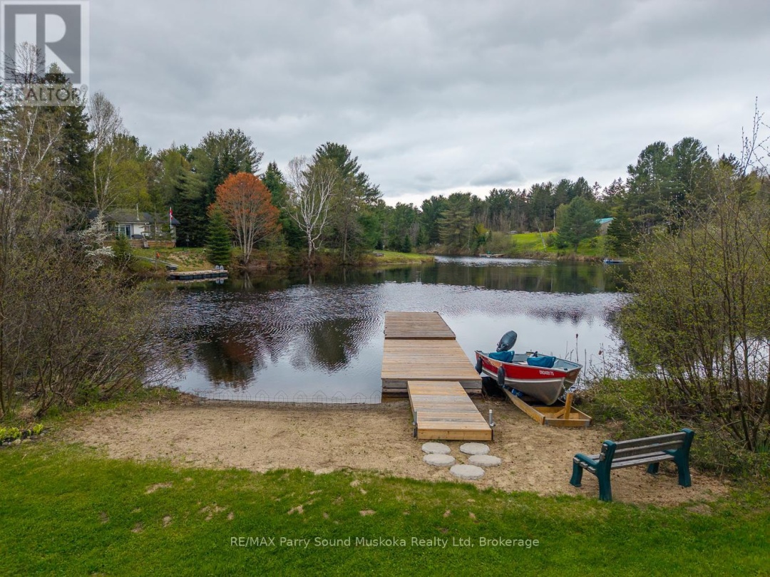22 Dickinson Road, Manitouwabing Lake