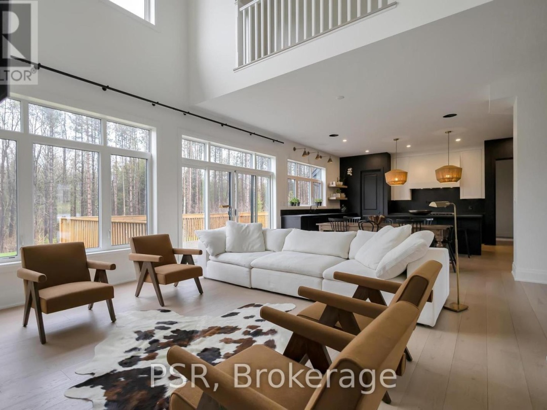72 GEORGIAN GRANDE DRIVE, 