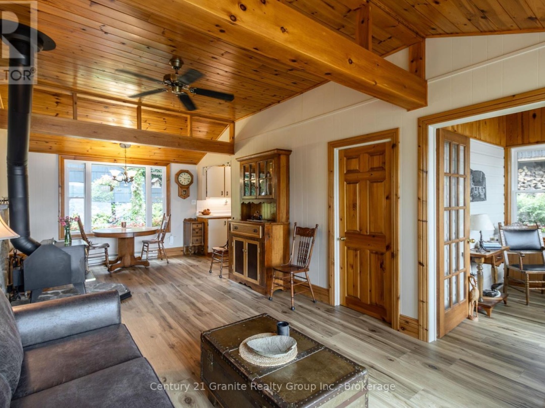 1528 DIGNAN ROAD, 