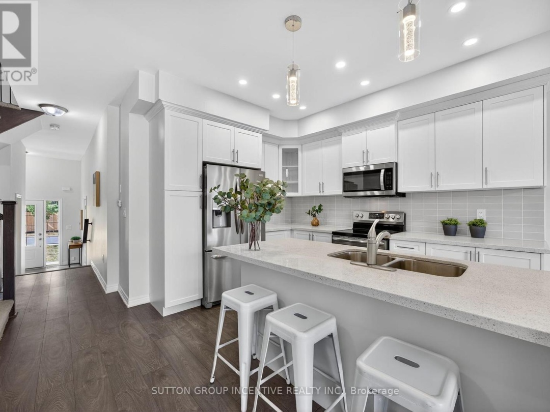 17 CHURCHLEA MEWS, 