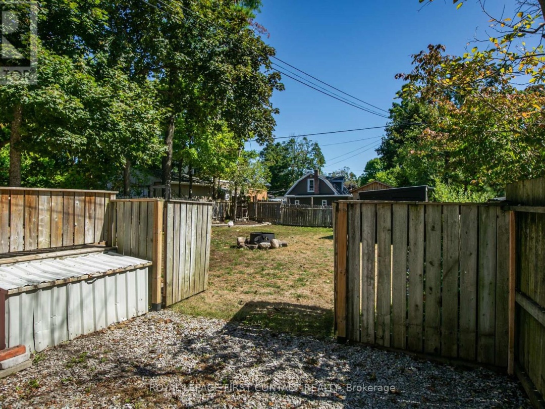 330 LACLIE STREET, 