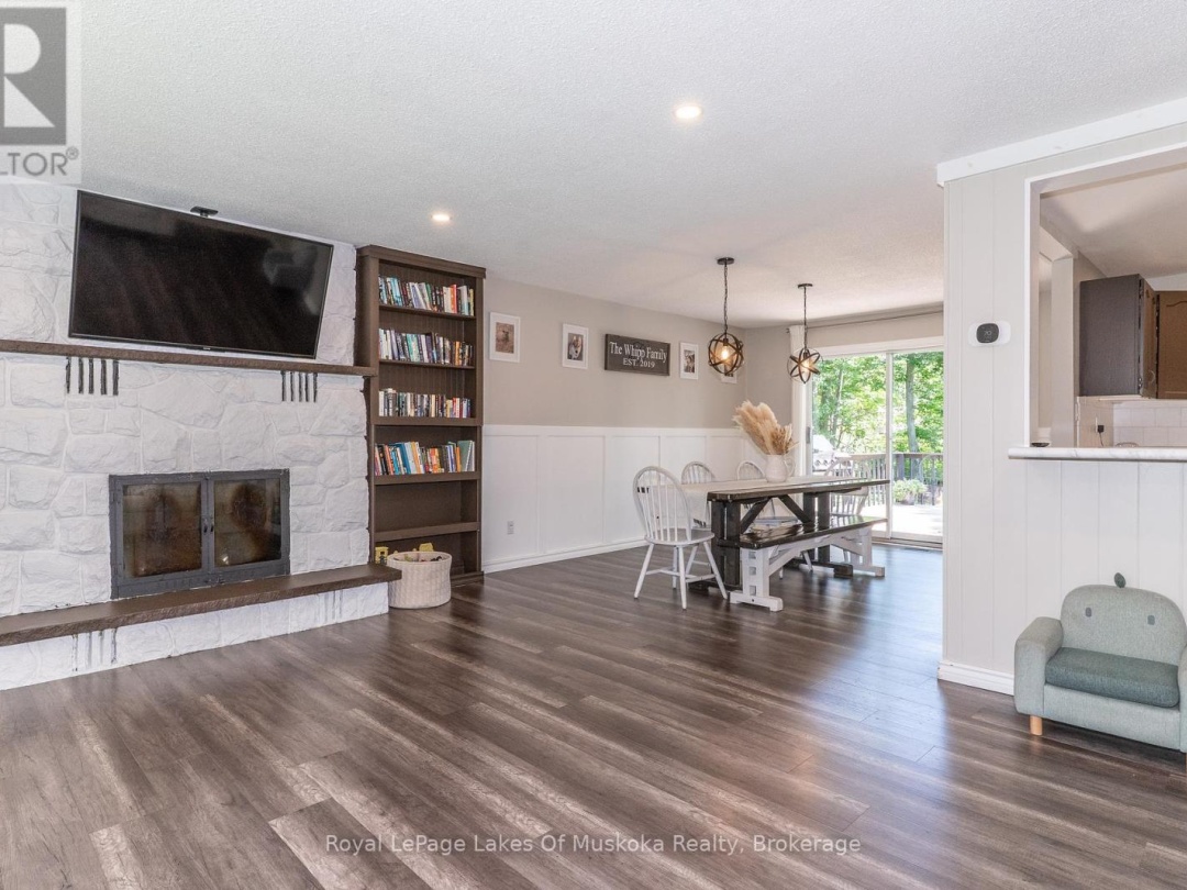 220 ALEXANDER STREET, 
