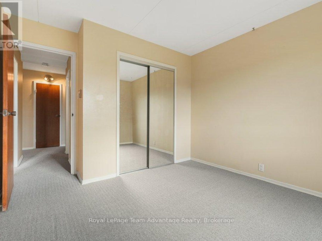 103 - 100 BEACONVIEW HEIGHTS, 