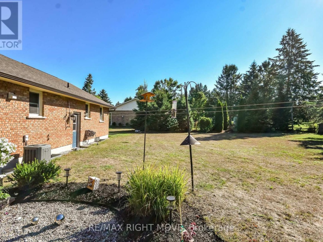 2009 MARCHMONT ROAD, 