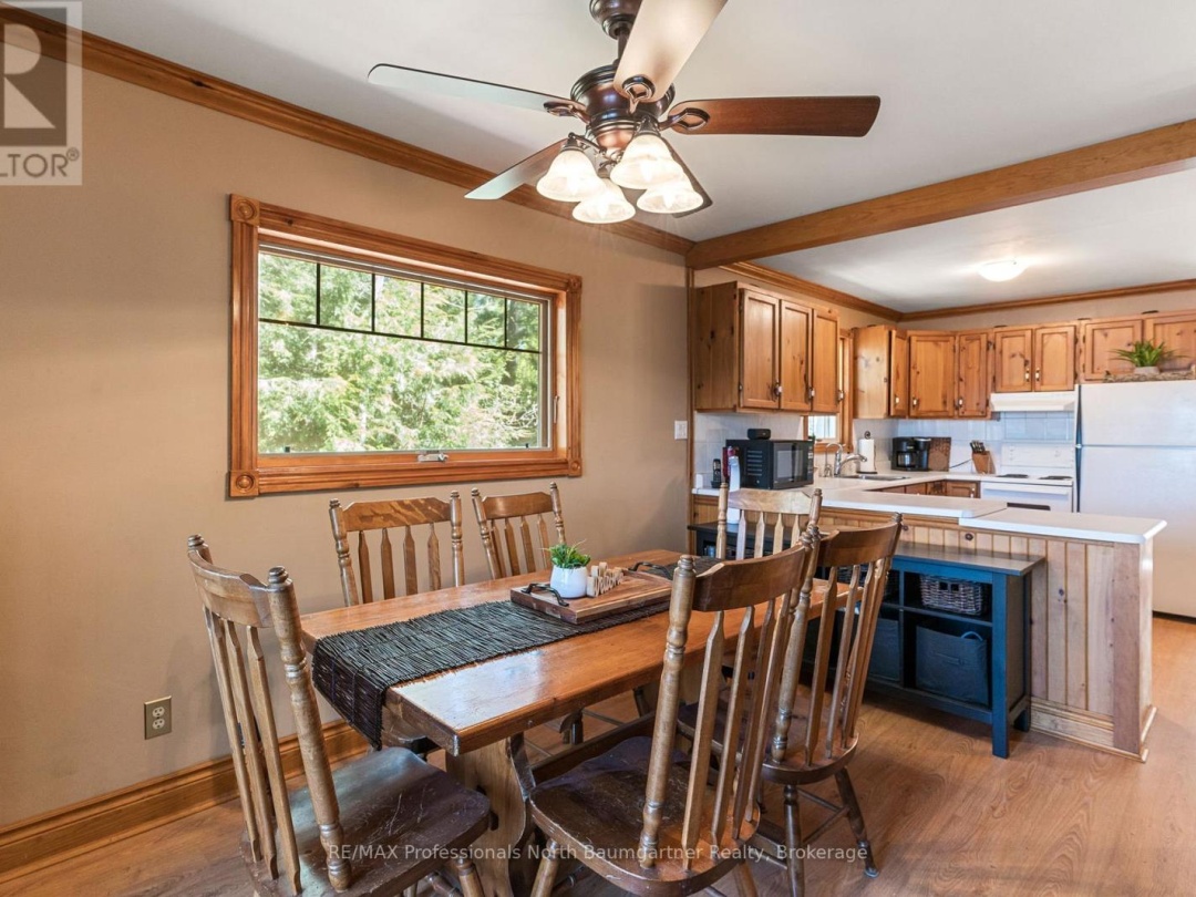 2766 Wilkinson Road, Kennisis Lake