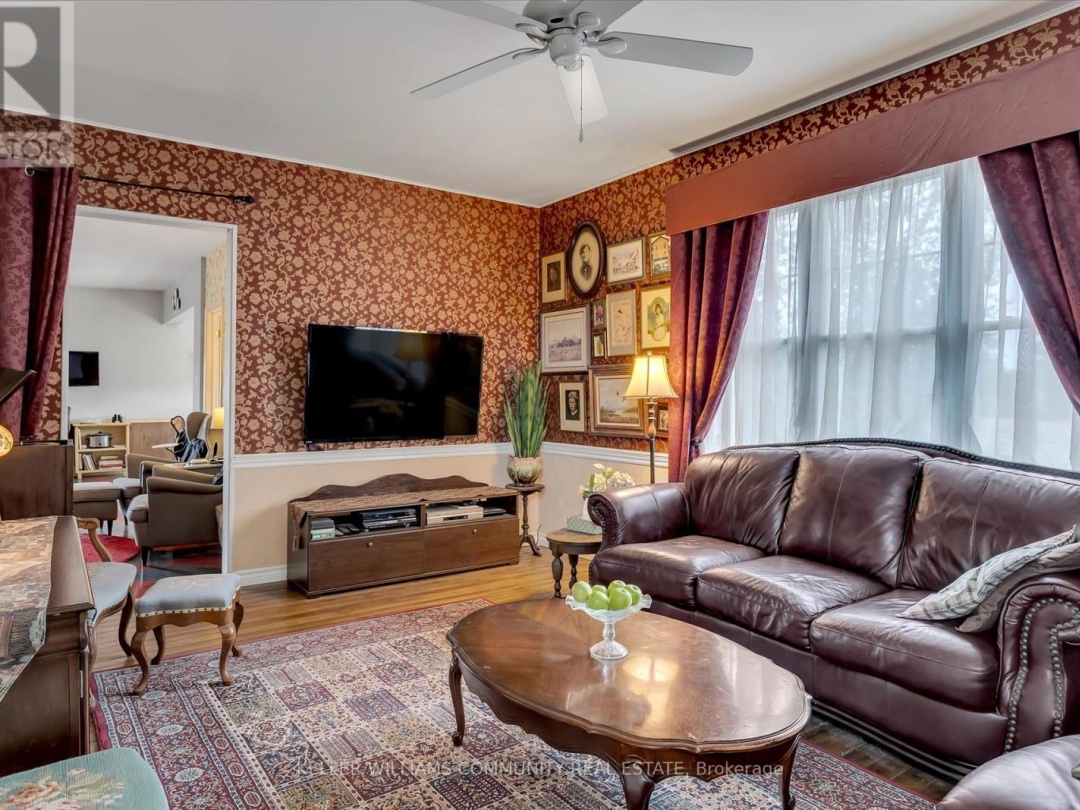372 COUNTY ROAD 41 ROAD, 