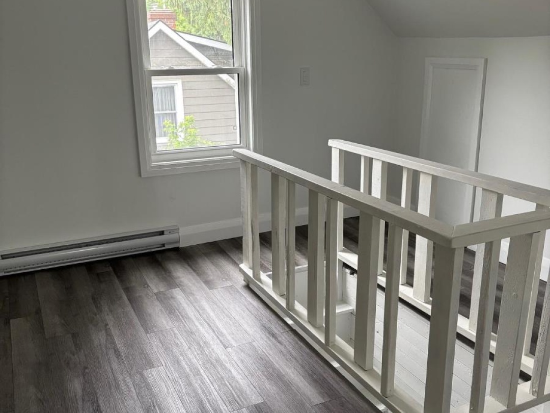 90 COLDWATER ROAD W, 