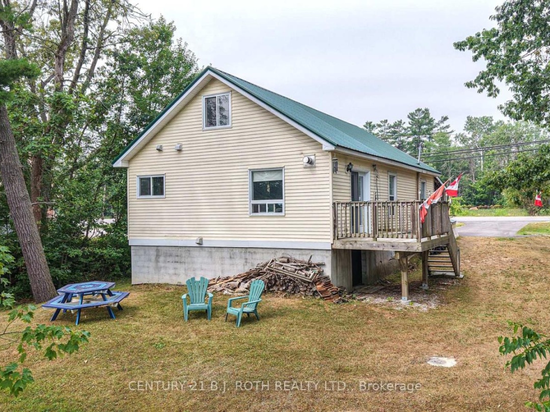 3297 MUSKOKA STREET, 