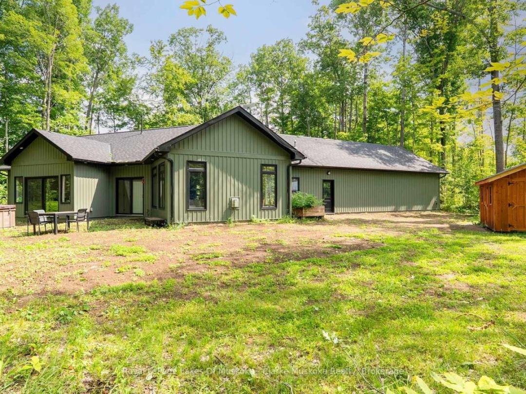 3278 RUSSELL DRIVE, 