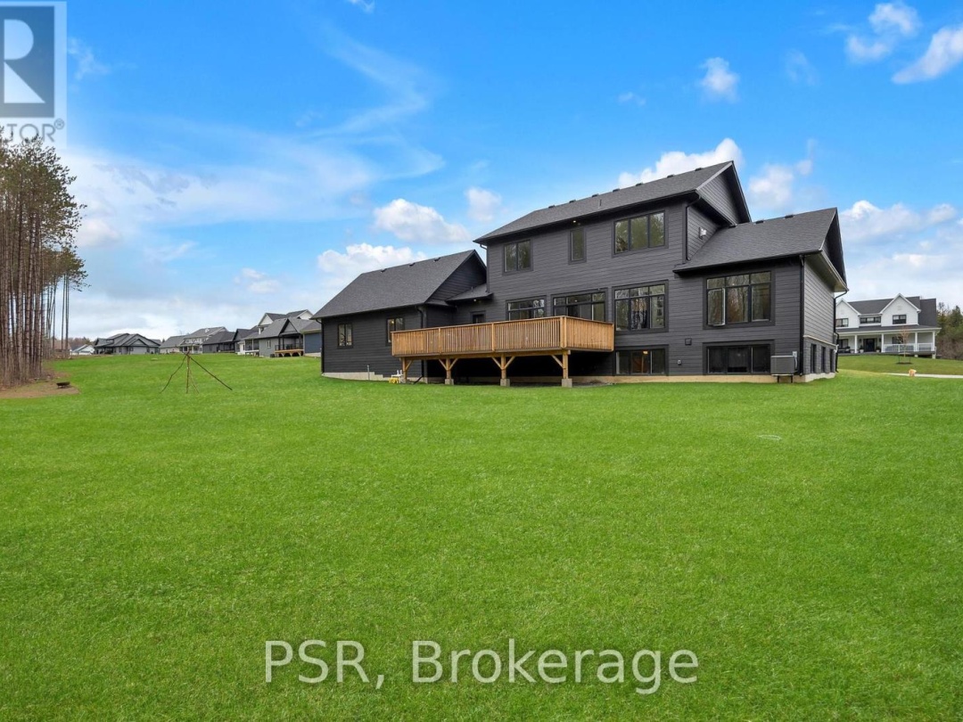 72 GEORGIAN GRANDE DRIVE, 