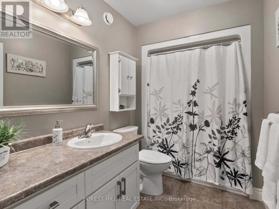 1025 TOWER CRESCENT, 