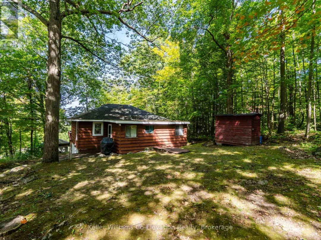 3 CROSSINGVIEW LANE, 