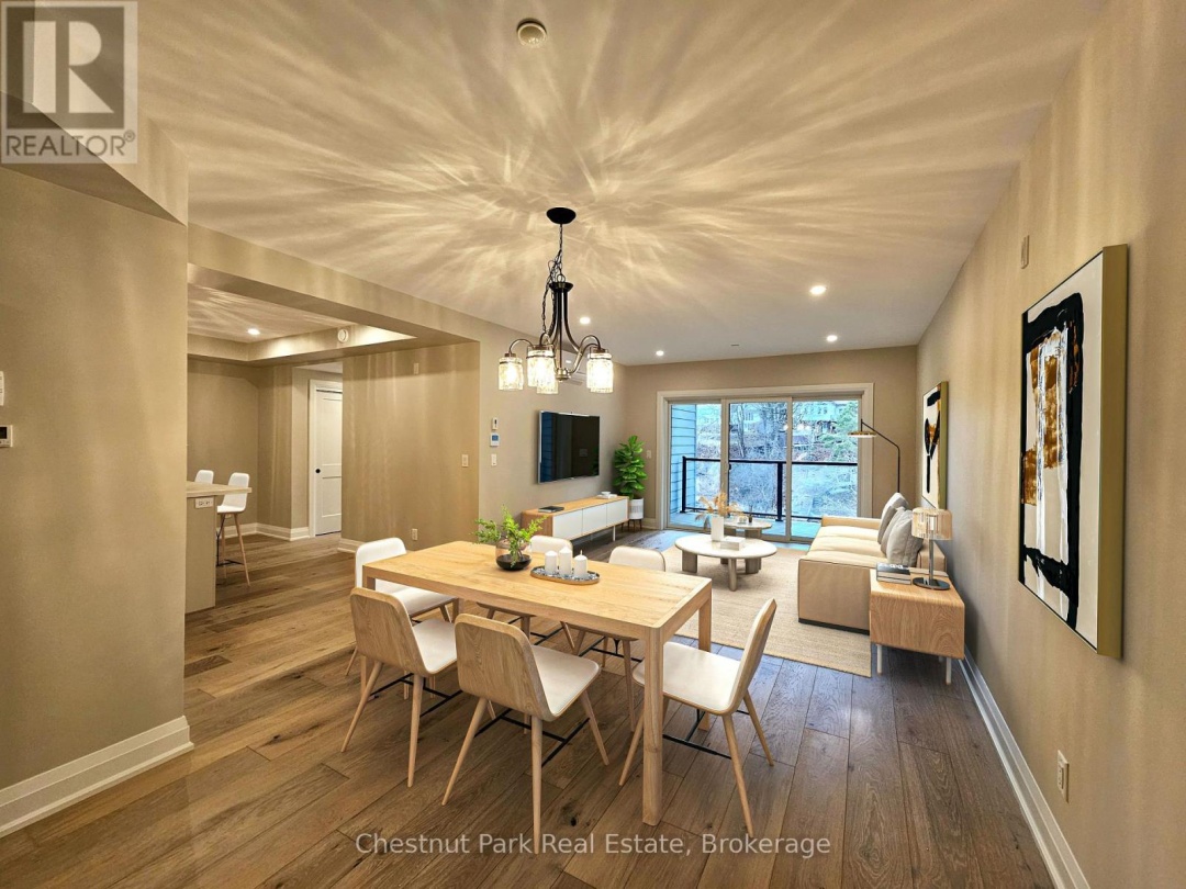 301 200 Anglo Street, South Muskoka Lake