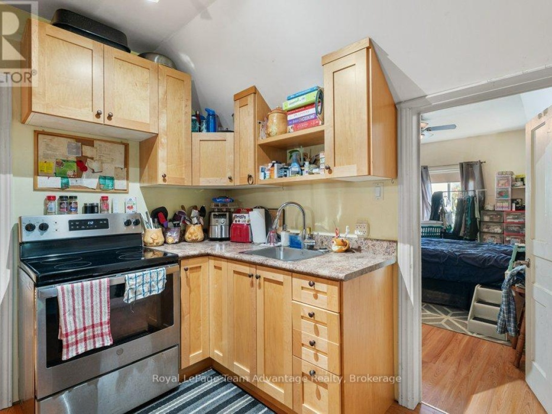 32 WAUBEEK STREET, 