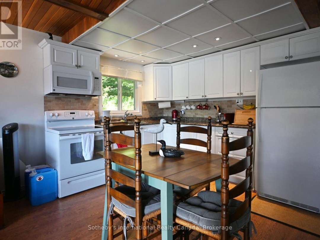 28 PINEWOOD ROAD, 