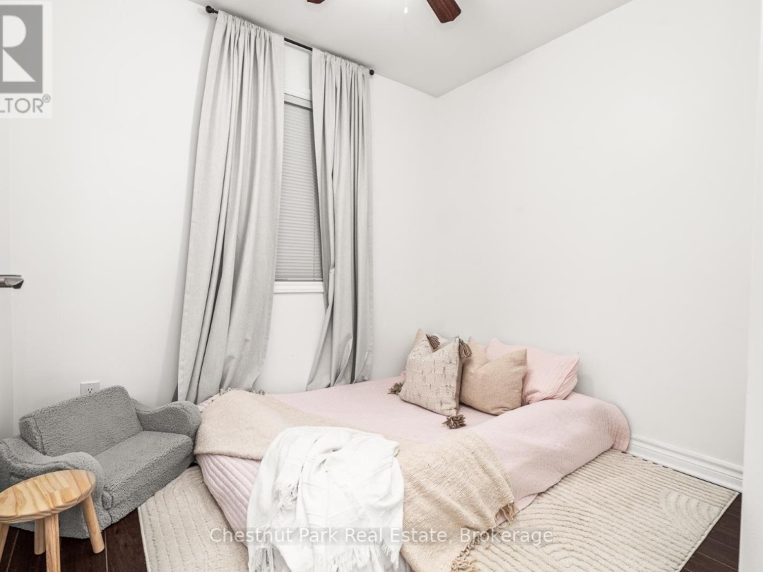 24 - 37 SILVER STREET, 