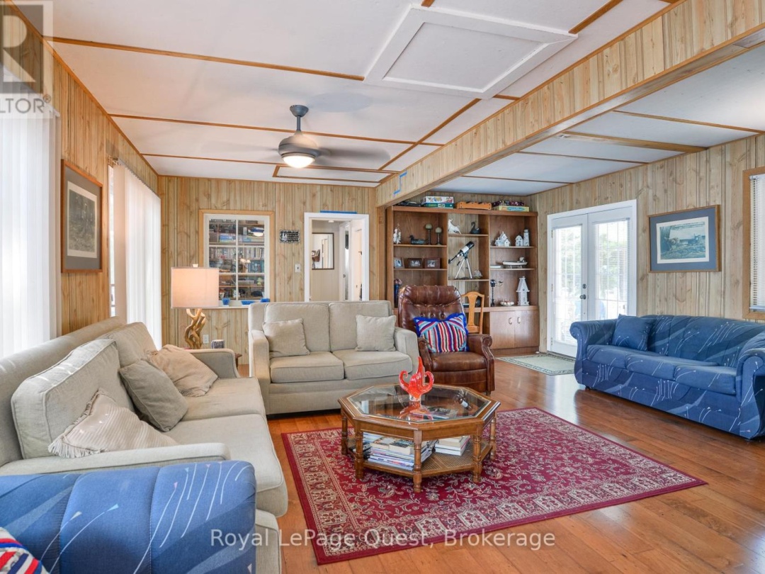 1 Island 4Sr, Severn Lake