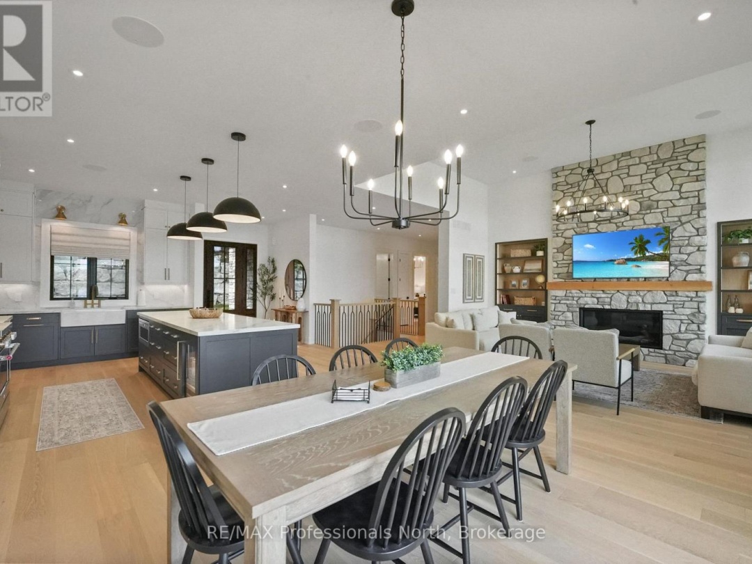 1015 TREASURE DRIVE, 