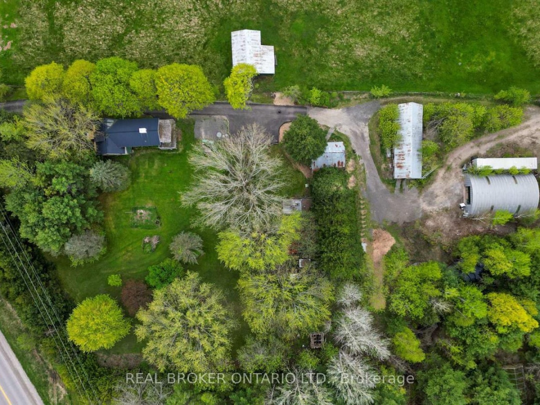 261 Portage Road, Canal Lake