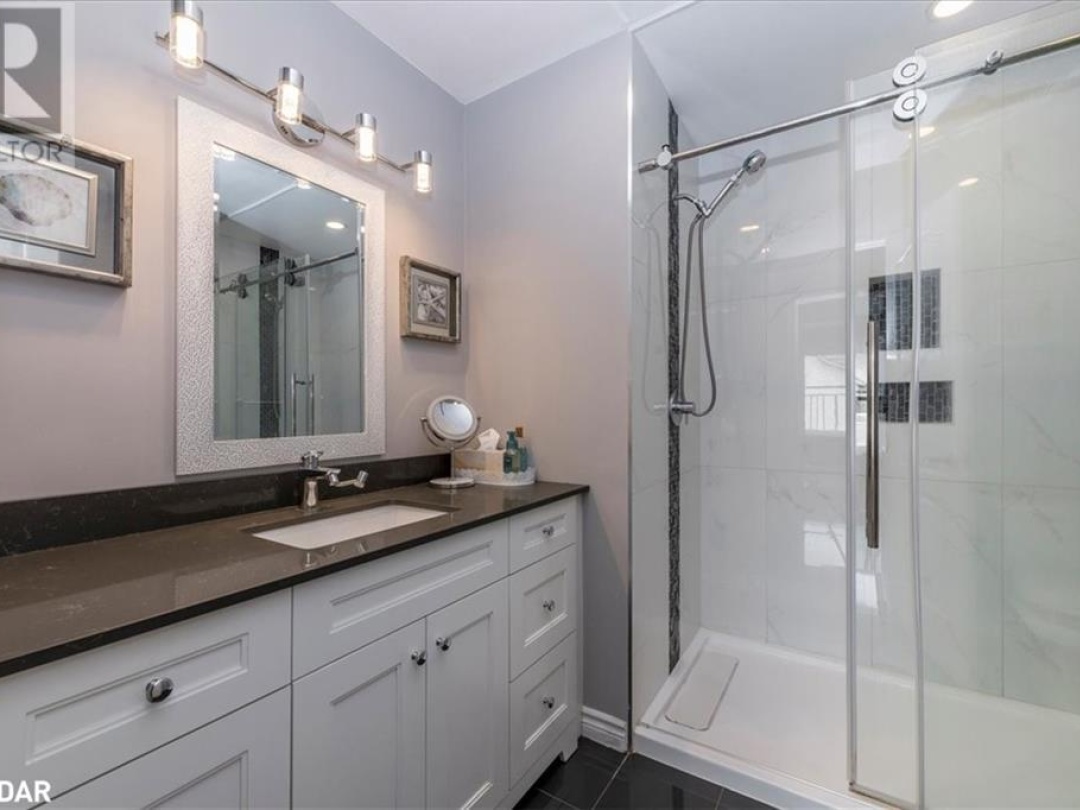 100 Laguna Pky Parkway Unit# 8, Lake Simcoe