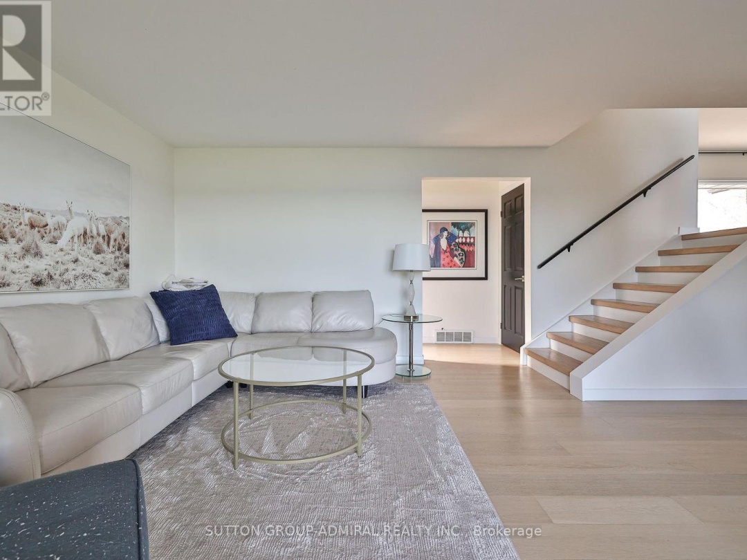 112 BAYSHORE DRIVE, Lake Simcoe