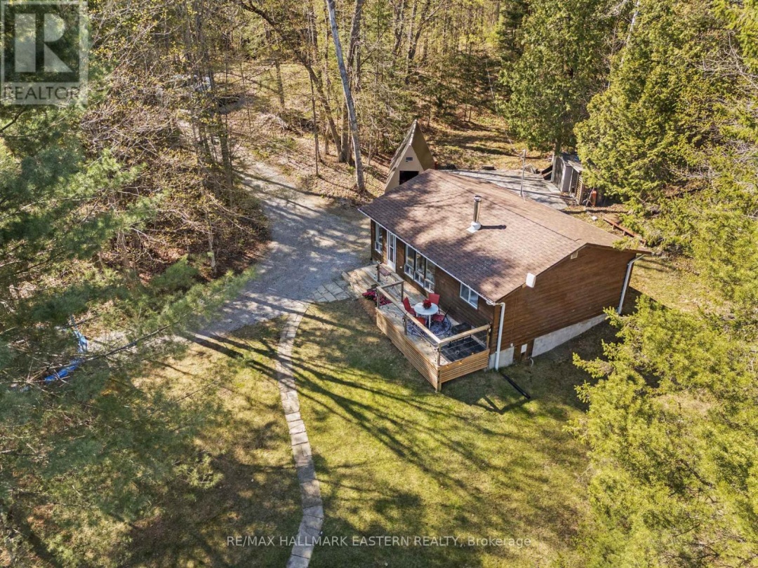 1025 DICKIES LANE, 