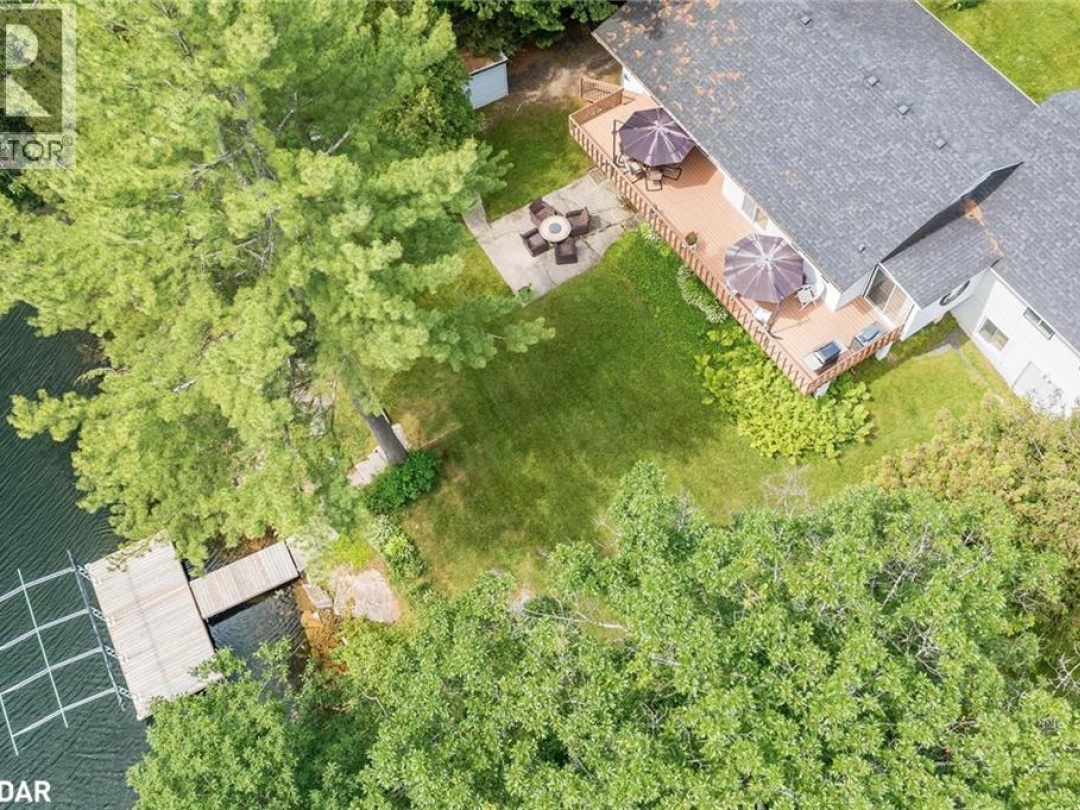 7817 OAKRIDGE Drive, 