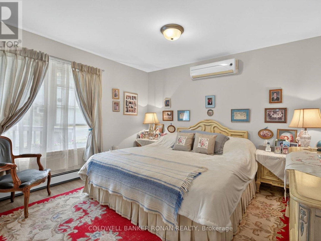 172 WILLIAM STREET W, 
