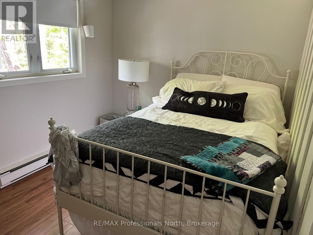 185 ENA DRIVE, Harp Lake