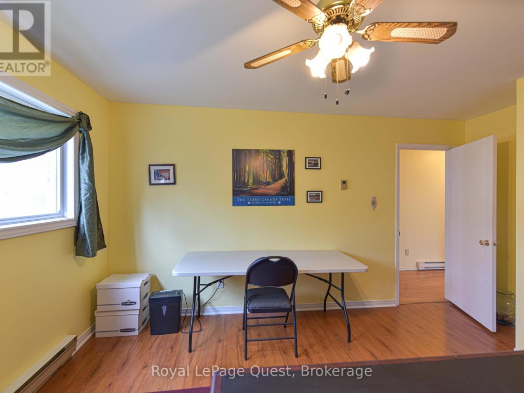 21 King's Court, Orillia