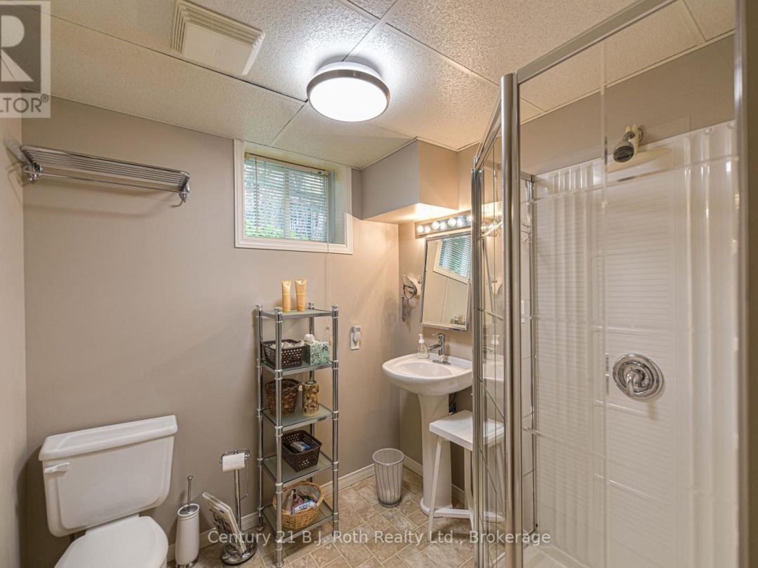 72 CARTER CRESCENT, 