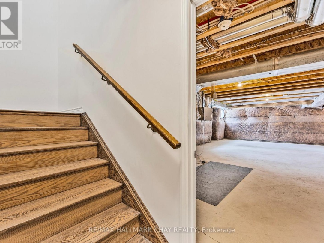 12 DYER CRESCENT, 