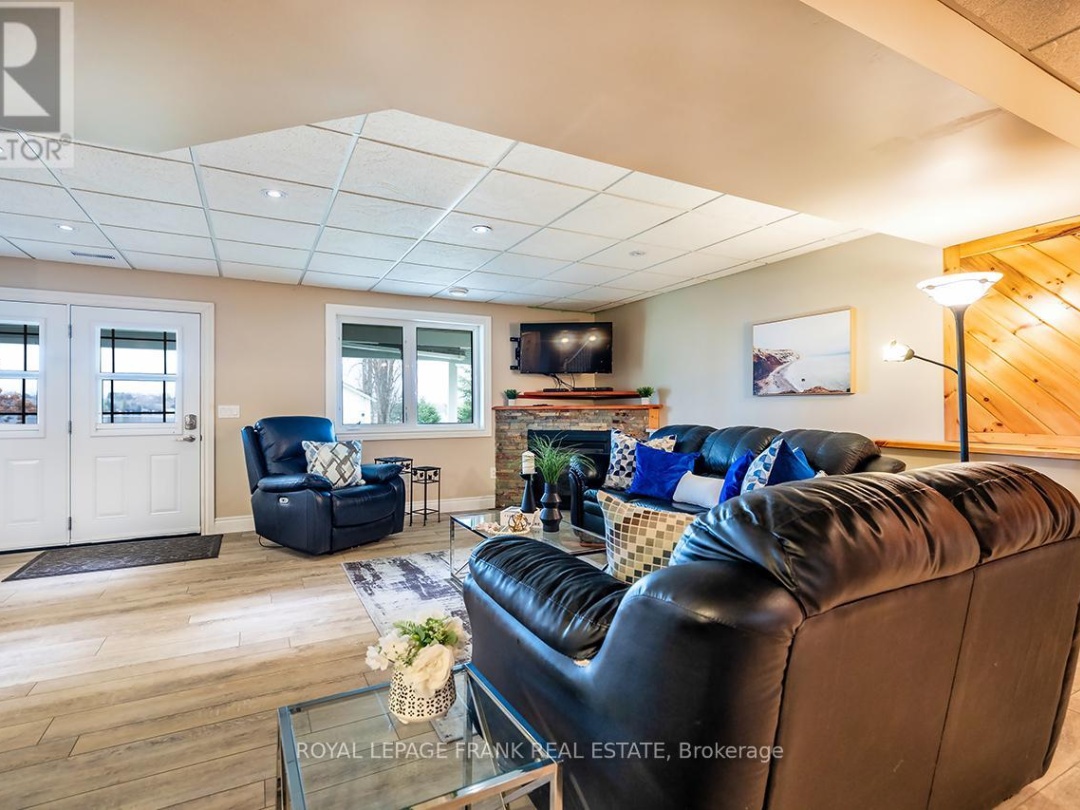 25 SHELLEY DRIVE, 