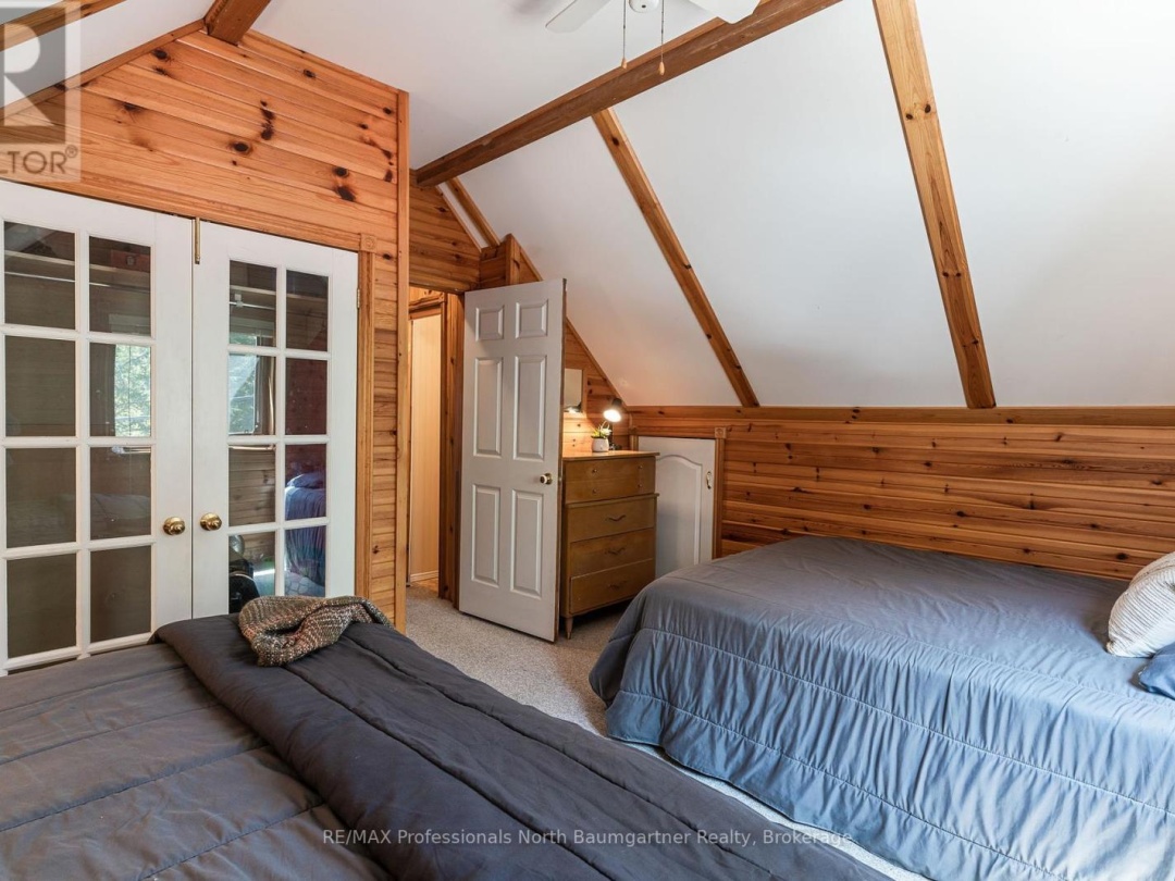 2766 Wilkinson Road, Kennisis Lake