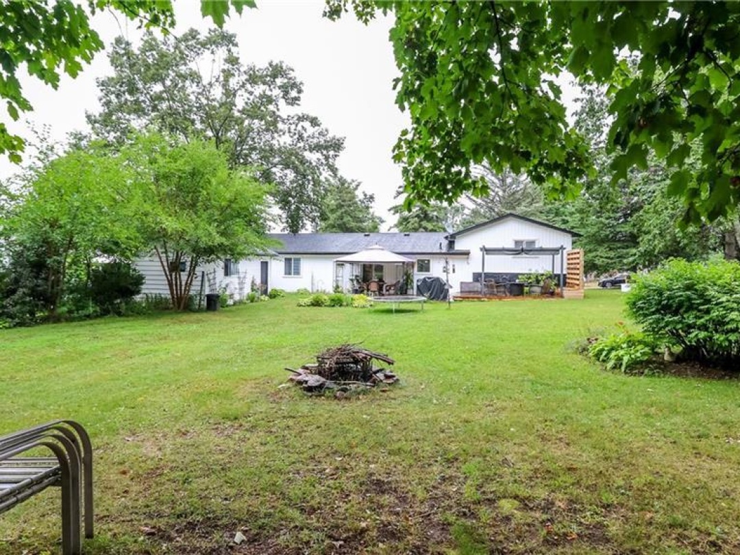 14 CONDER Drive, 