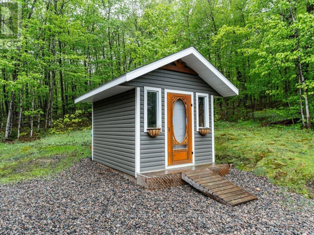 1521 Bobcaygeon Road, Minden Hills