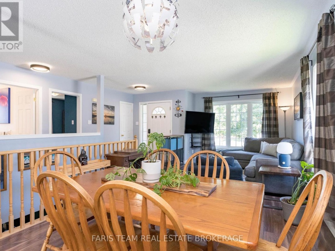 33 GEORGIAS WALK, 