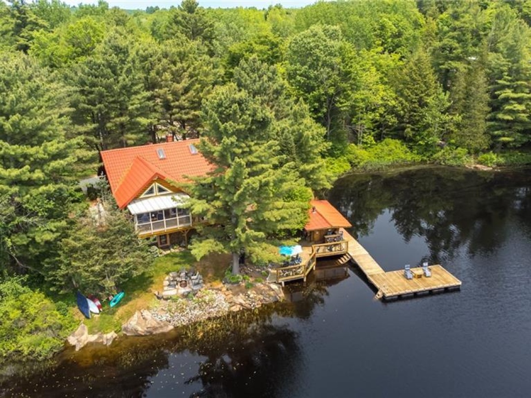 235 Loch Erne Road, Vowel Lake