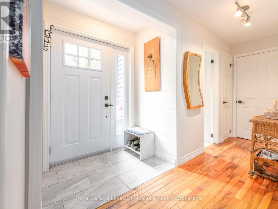 1588 SKYLINE DRIVE, Peninsula Lake