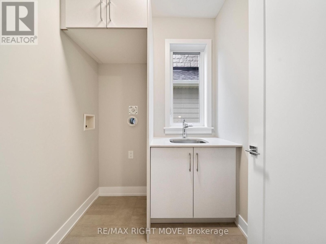 3192 Orion Boulevard, Orillia