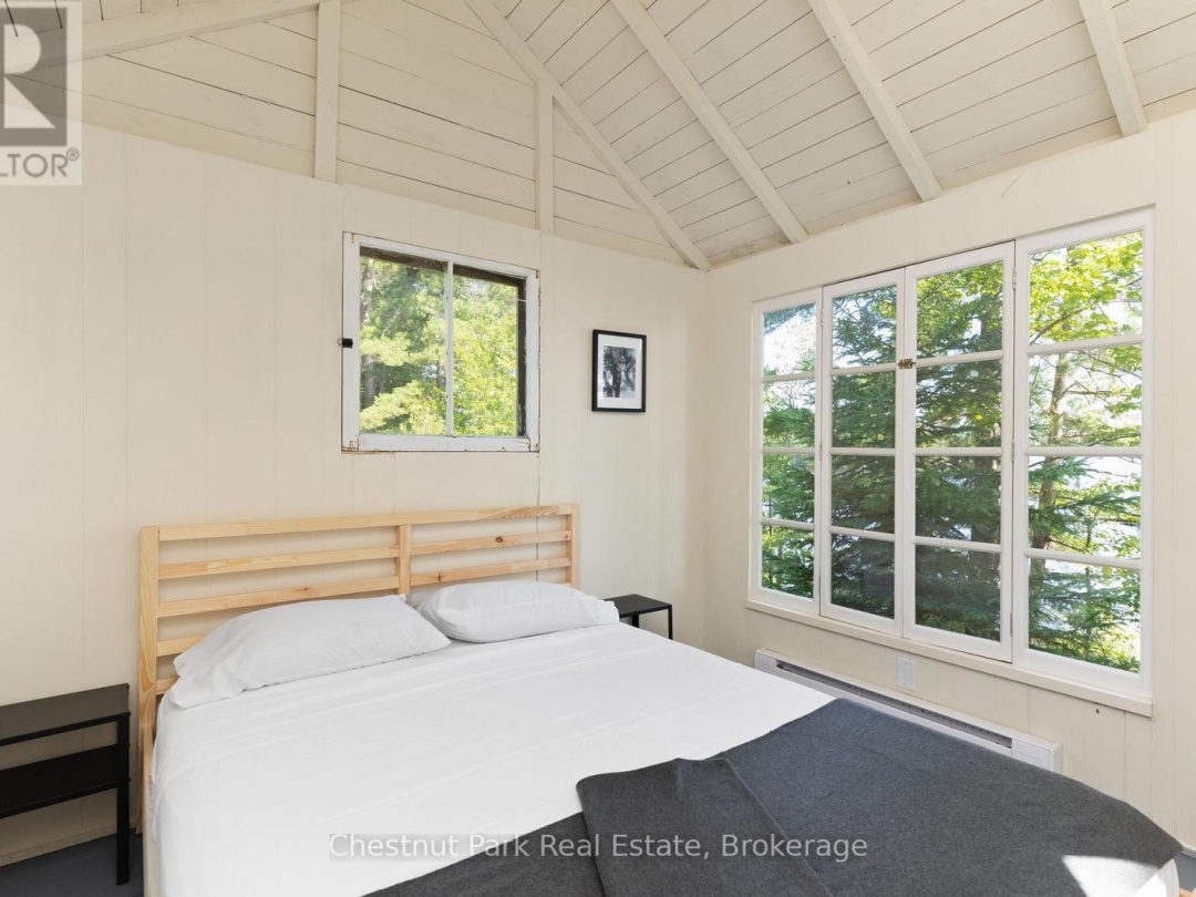 29 Island 26Lm, Lake Muskoka