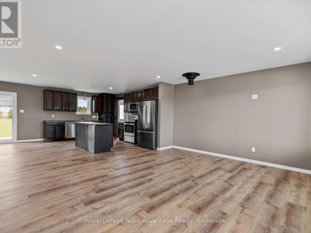 28 Meadowcrest Drive, McDougall