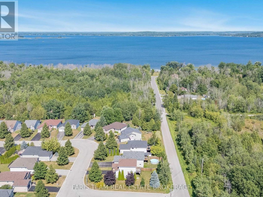 33 GEORGIAS WALK, 