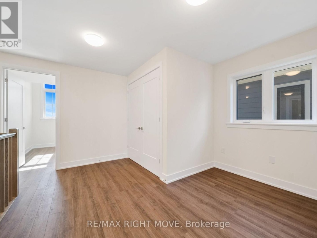 3194 ORION BOULEVARD, 