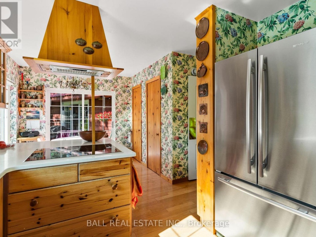 849 COUNTY RD 49, 