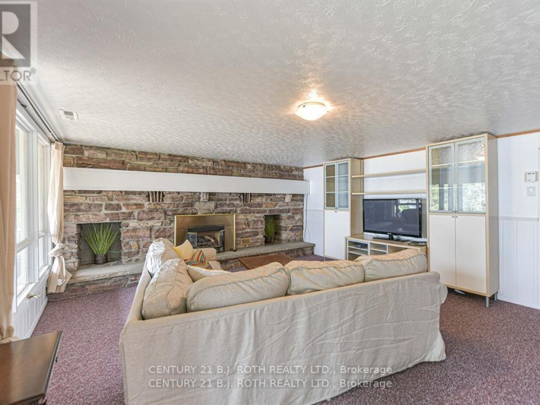 71 CAMPBELL BEACH ROAD, 